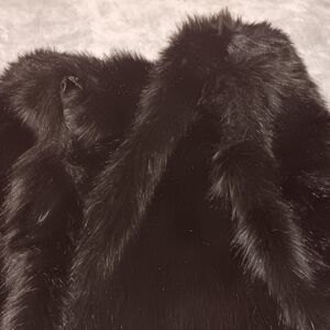 Elegant Black Faux Fur Vest